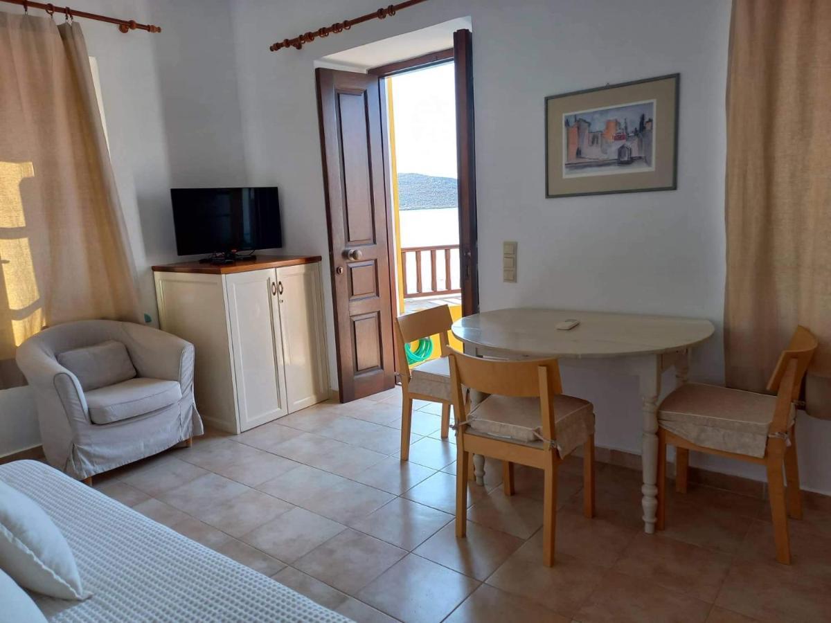 Villa Amalia Chalki Town Eksteriør billede