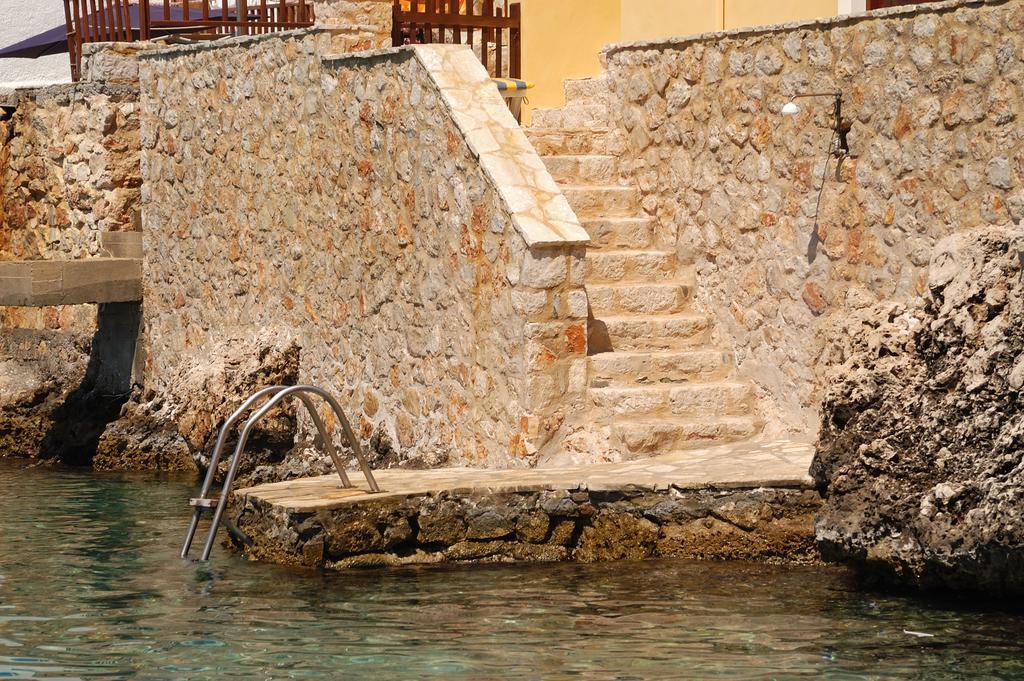 Villa Amalia Chalki Town Eksteriør billede
