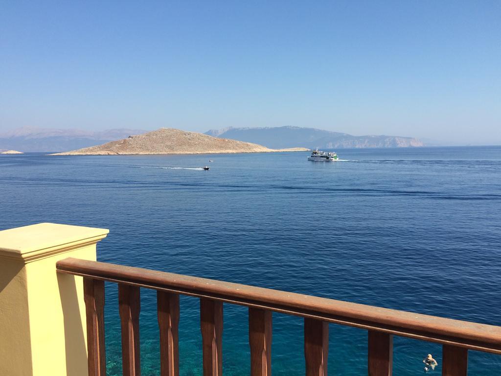 Villa Amalia Chalki Town Eksteriør billede