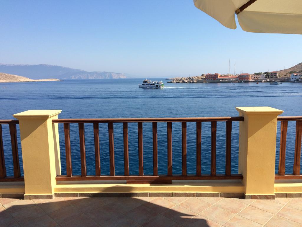 Villa Amalia Chalki Town Eksteriør billede