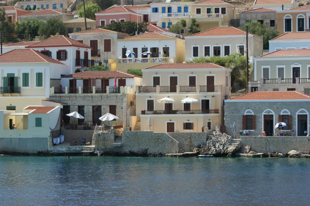 Villa Amalia Chalki Town Eksteriør billede