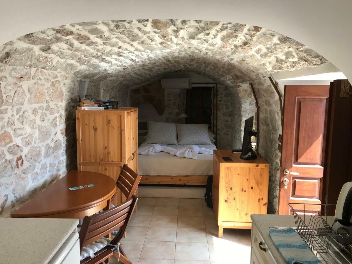 Villa Amalia Chalki Town Eksteriør billede