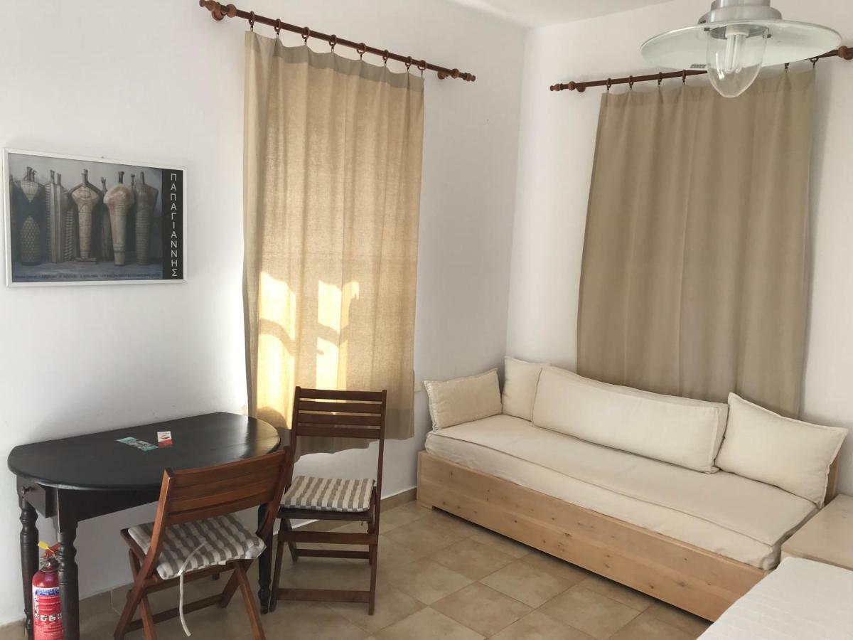 Villa Amalia Chalki Town Eksteriør billede